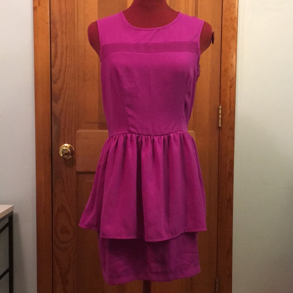 H&M Magenta Sleeveless Peplum Mini Dress